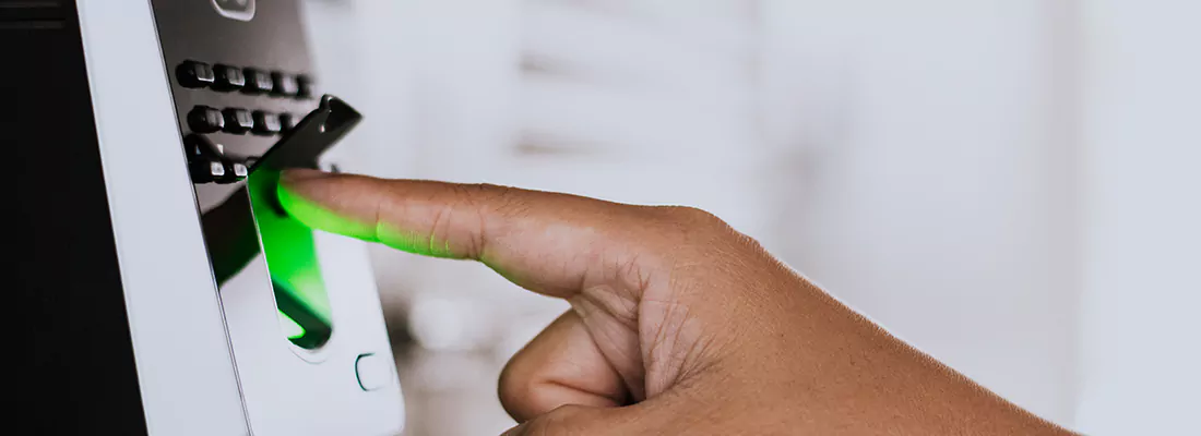 Smart Gate Locks with Remote Access Features in Valrico, FL